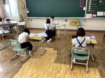 06