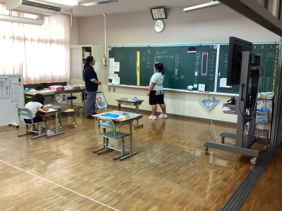 05